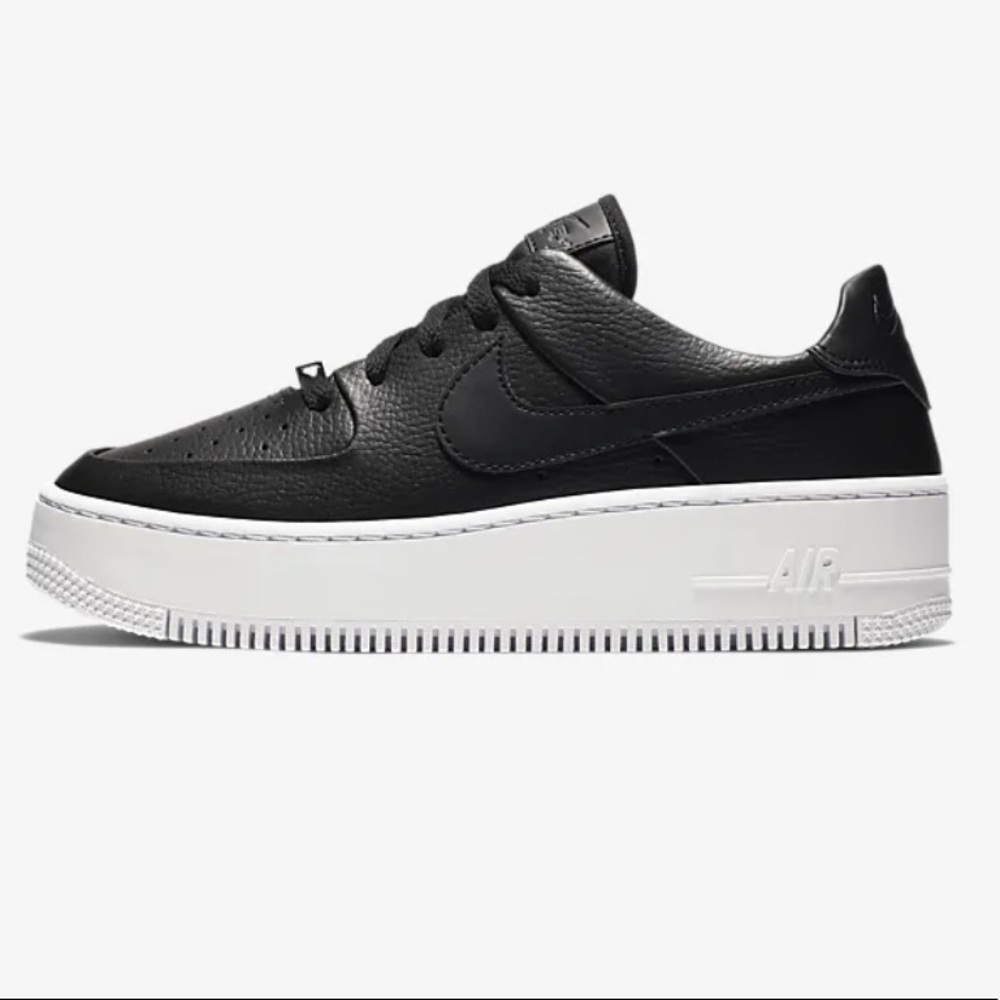 Nike Air Force 1 Sage Low